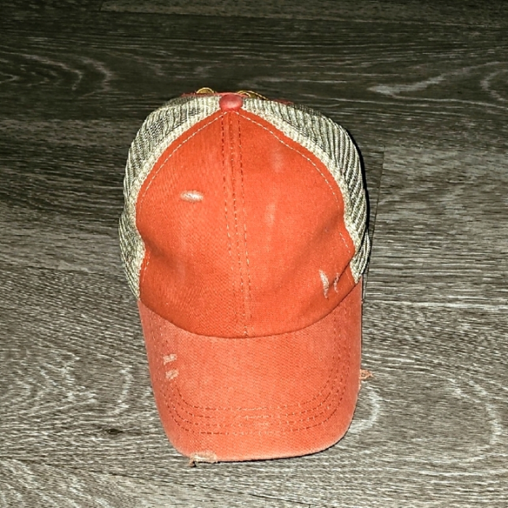 Womens Rusty Orange Cap With Fun Backside!! Great Condition.